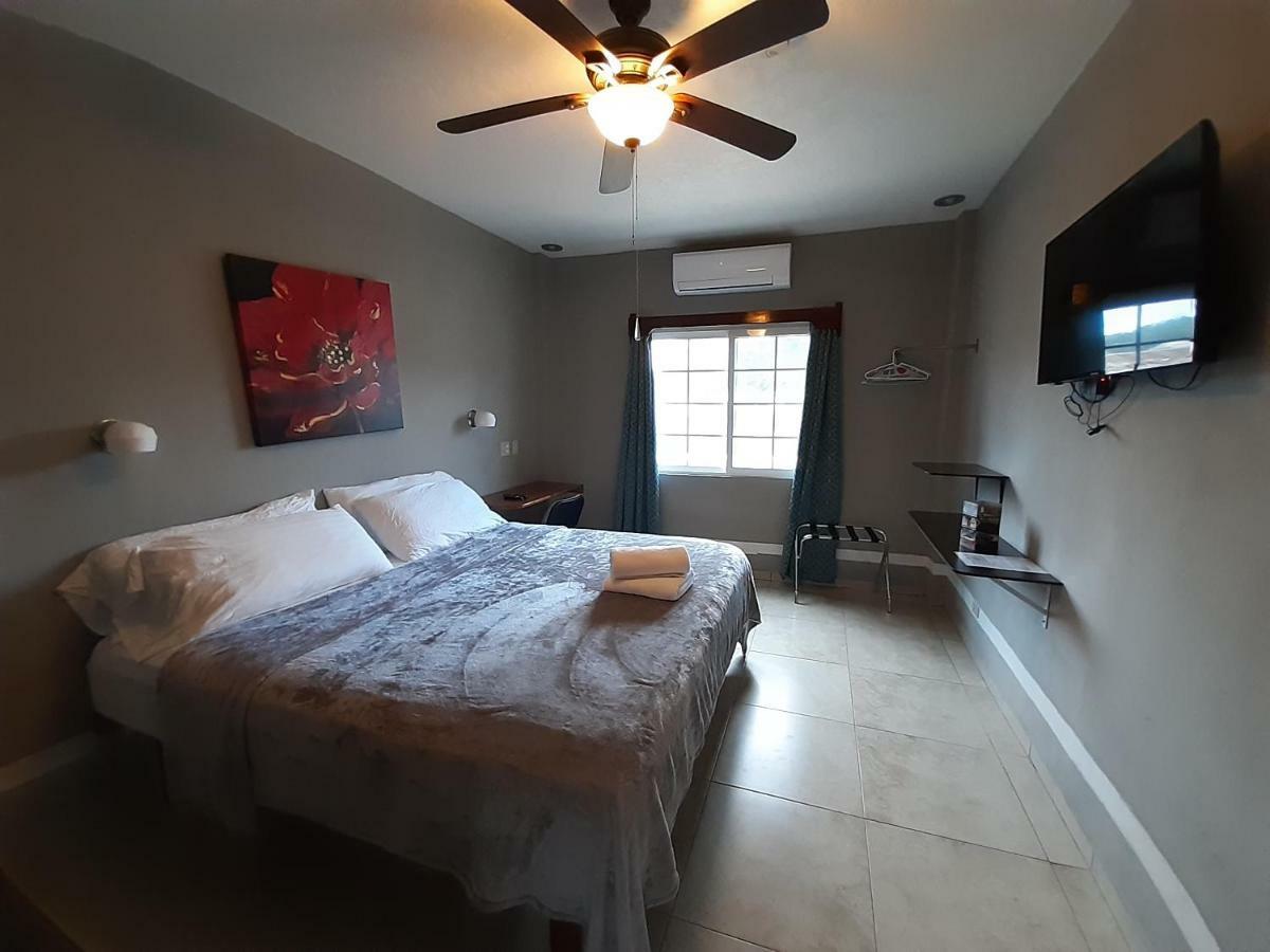 Maya Bella Downtown Hotel San Ignacio Εξωτερικό φωτογραφία